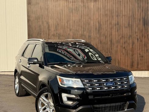 Used 2017 Ford Explorer Limited w/ Equipment Group 301A image 1