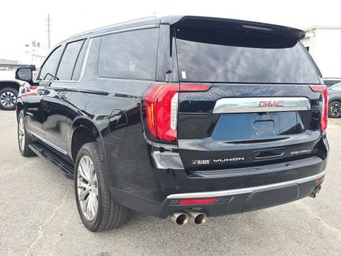 Used 2022 GMC Yukon XL Denali image 3