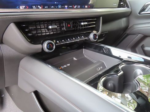 New 2026 Chevrolet Tahoe High Country image 6