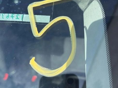 Used 2021 Hyundai Venue SE image 28