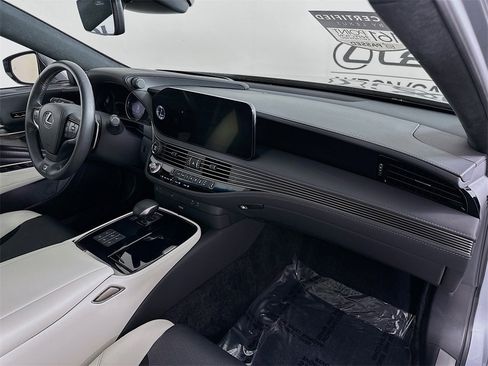 Used 2023 Lexus LS 500 F Sport image 33