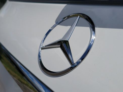 New 2026 Mercedes-Benz GLS 580 4MATIC image 7
