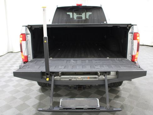 Used 2017 Ford F250 Platinum w/ Platinum Ultimate Package AWD/4WD image 23