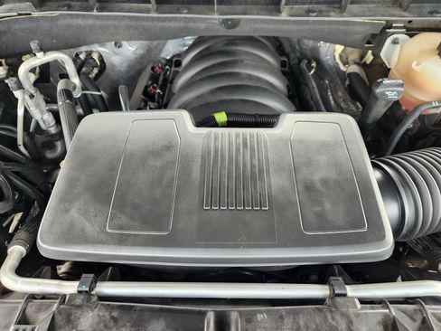 Used 2020 Chevrolet Silverado 1500 RST AWD/4WD image 32