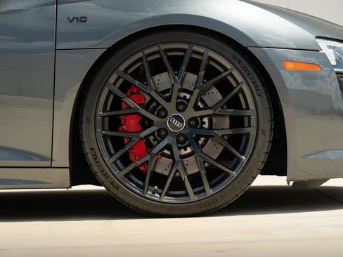 Used 2018 Audi R8 V10 RWD image 56