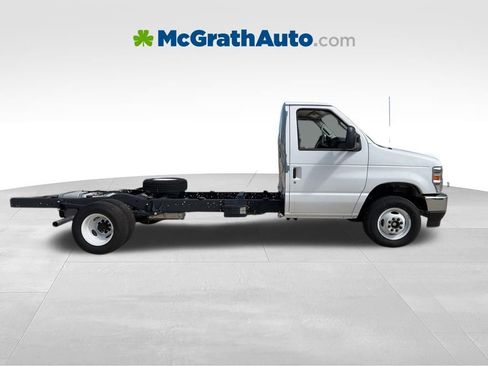 New 2026 Ford E-450 and Econoline 450 Super Duty w/ Ambulance Prep Package RWD image 3
