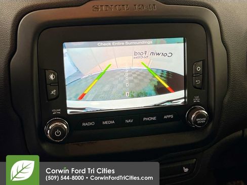 Used 2017 Jeep Renegade Trailhawk AWD/4WD image 21