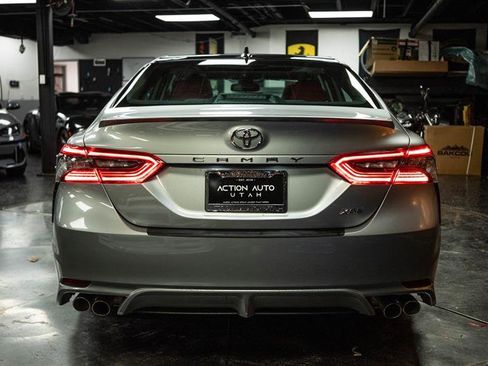 Used 2021 Toyota Camry XSE image 6