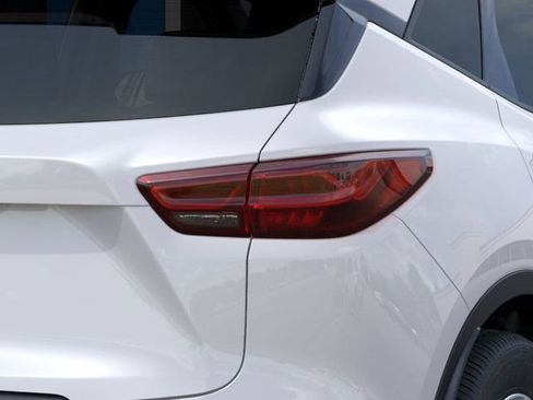 New 2025 Chevrolet Blazer LT w/ Convenience Package image 12