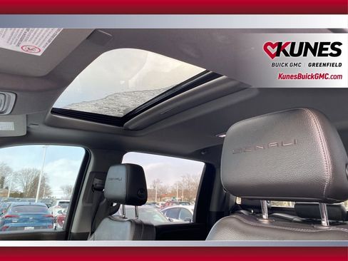 Used 2023 GMC Sierra 3500 Denali w/ Denali Black Diamond Edition image 14