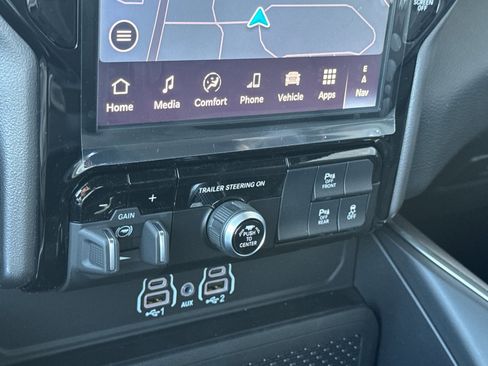 New 2026 RAM 1500 4x4 Crew Cab image 19