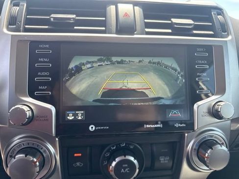 Used 2024 Toyota 4Runner SR5 Premium w/ SR5 Premium Package AWD/4WD image 34