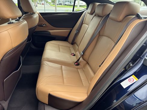Used 2019 Lexus ES 350 w/ Accessory Package 2 FWD image 14