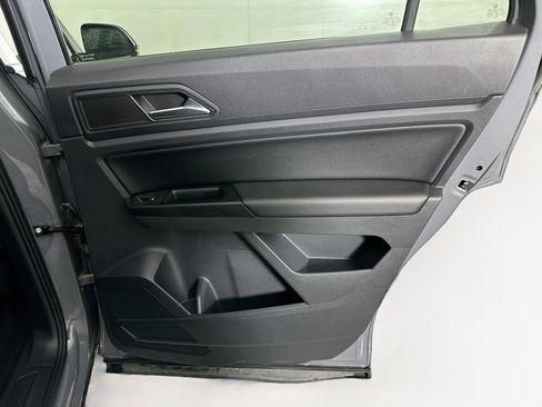 Used 2020 Volkswagen Atlas Cross Sport SE FWD image 29
