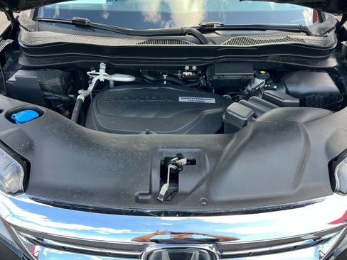 Used 2019 Honda Pilot Touring image 17