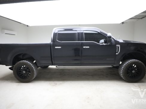 Used 2017 Ford F350 Platinum w/ Platinum Ultimate Package AWD/4WD image 5