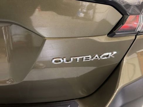 Used 2024 Subaru Outback Premium w/ Popular Package #1 AWD/4WD image 12