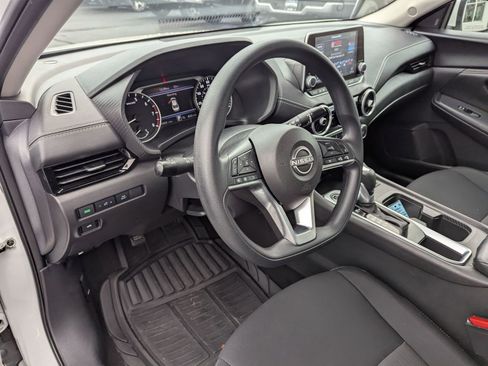 Used 2024 Nissan Sentra SV image 6