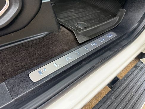 Used 2020 Ford Expedition Max Platinum AWD/4WD image 23