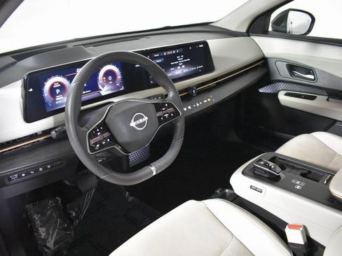 Certified 2024 Nissan Ariya AWD image 14