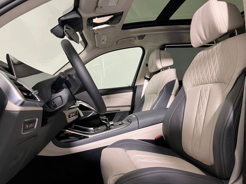 New 2026 BMW ALPINA XB7 image 13