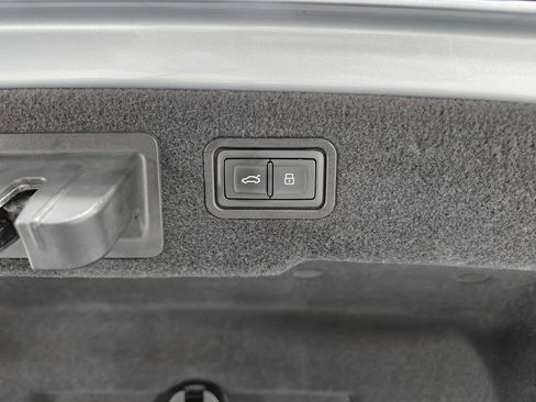 Used 2019 Audi A8 L 3.0T w/ Executive Package image 16