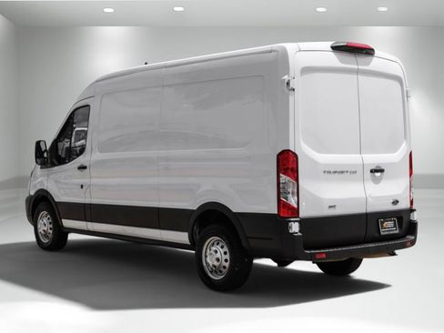 Used 2023 Ford Transit 250 Medium Roof AWD w/ Load Area Protection Package image 8