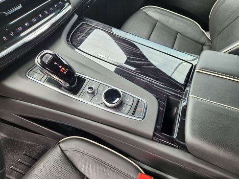 Used 2023 Cadillac Escalade ESV Sport w/ Touring Package RWD image 19