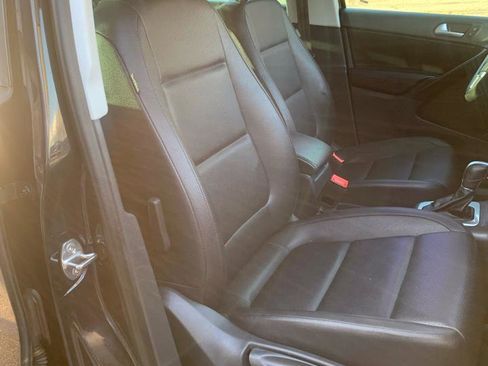 Used 2017 Volkswagen Tiguan Wolfsburg Edition image 9