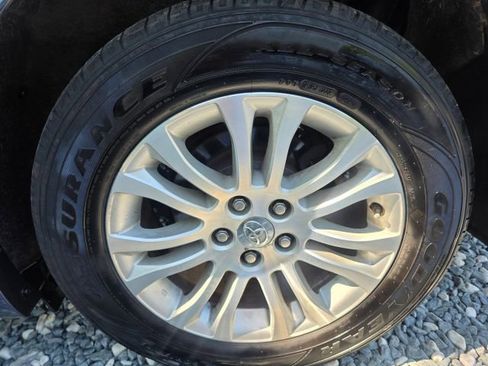Used 2013 Toyota Sienna XLE FWD image 10