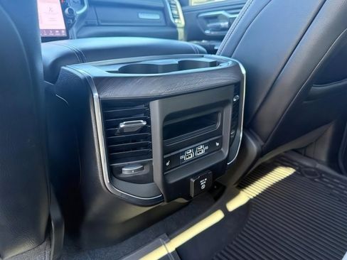 Used 2025 RAM 1500 Laramie AWD/4WD image 26