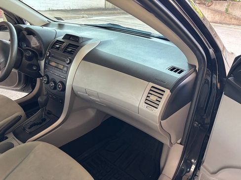 Used 2013 Toyota Corolla L FWD image 22