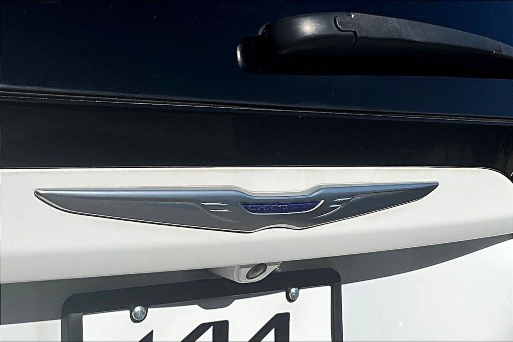 Used 2020 Chrysler Voyager Lxi FWD image 20