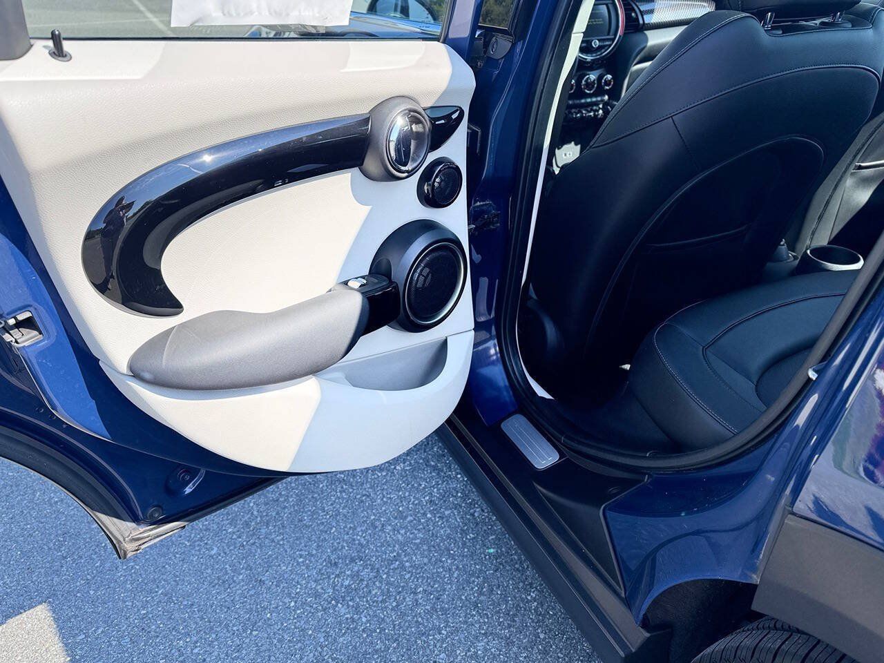 Used 2015 MINI Cooper S FWD image 5
