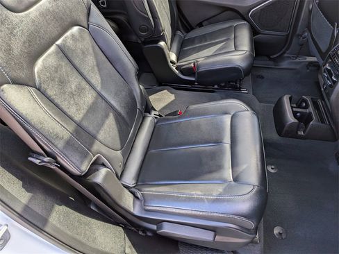 Used 2023 Jeep Grand Cherokee L Limited w/ Black Appearance Package image 28