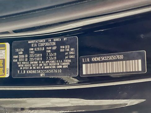 Used 2025 Kia Carnival SX Prestige FWD image 36