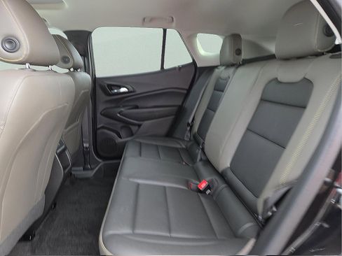 Used 2024 Chevrolet Trax ACTIV w/ Sunroof Package image 10