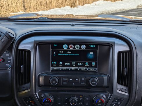 Used 2016 Chevrolet Silverado 1500 LTZ image 29