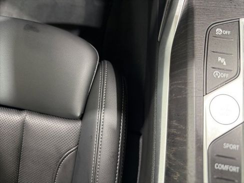 Certified 2023 BMW 330i xDrive Sedan w/ Driving Assistance Package image 38