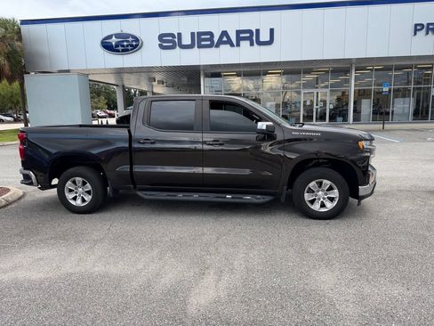Used 2019 Chevrolet Silverado 1500 LT w/ All-Star Edition AWD/4WD image 2
