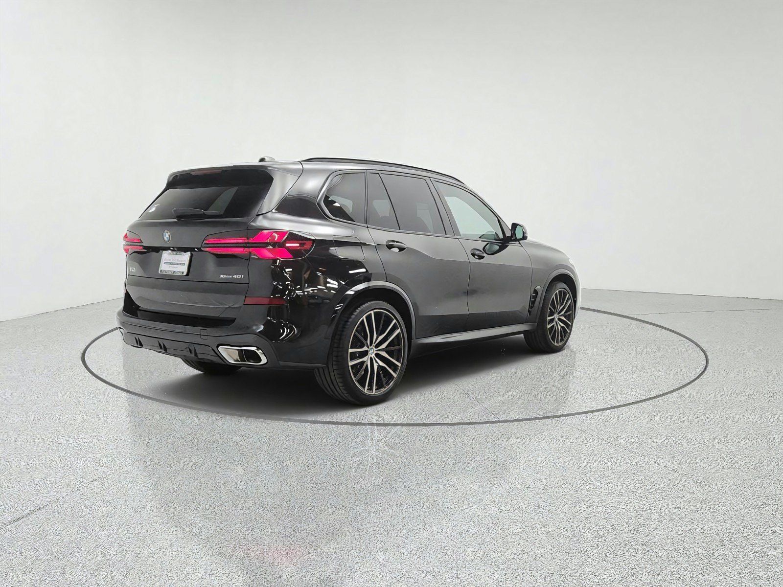 Used 2024 BMW X5 xDrive40i w/ M Sport Package AWD/4WD image 5