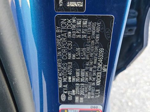 Used 2021 Kia Niro LX image 32