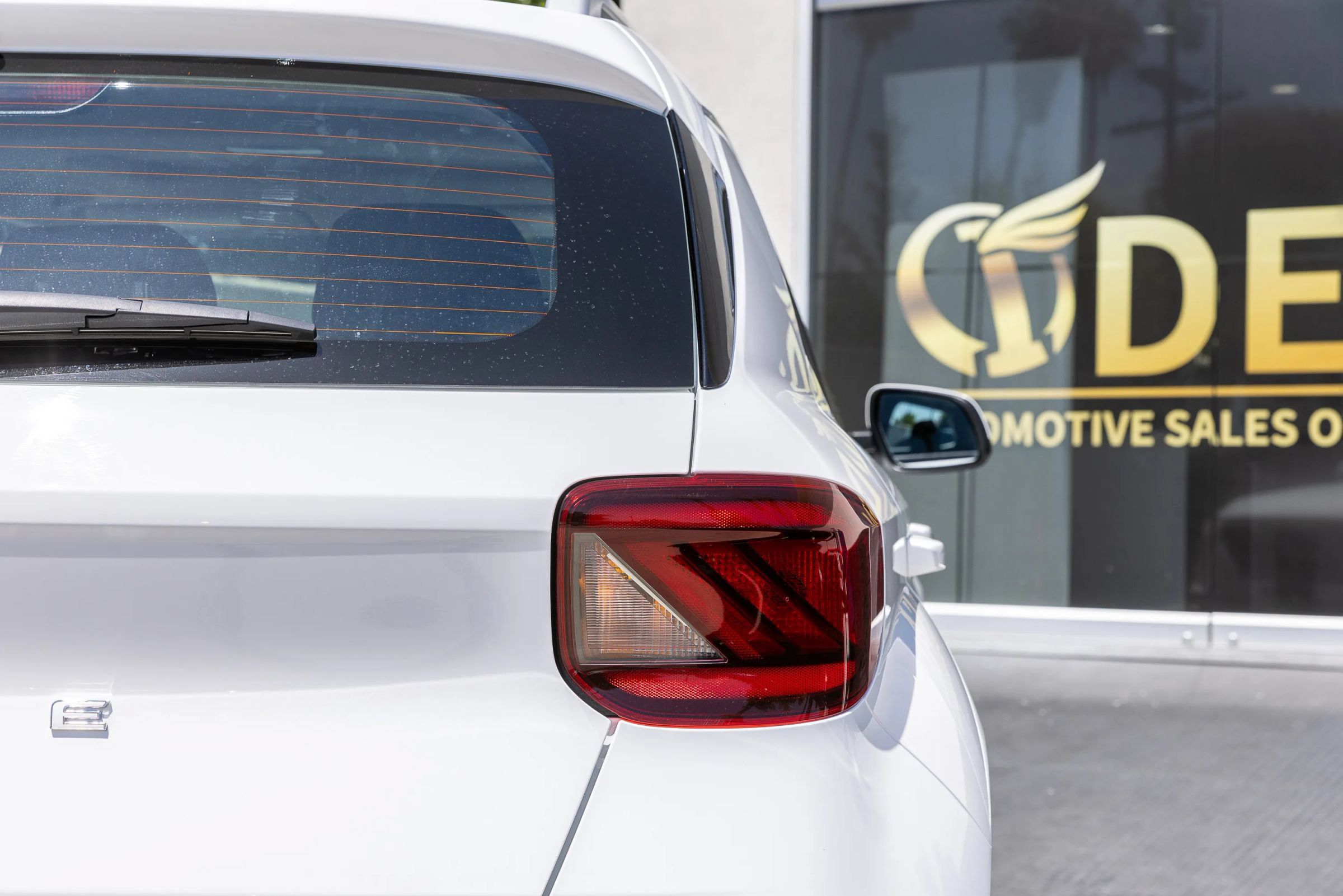 Used 2025 Hyundai Venue SEL FWD image 12