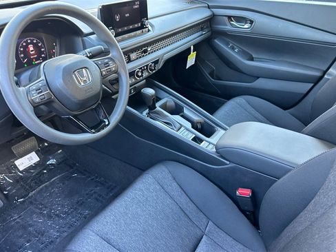 Certified 2025 Honda Accord LX image 10