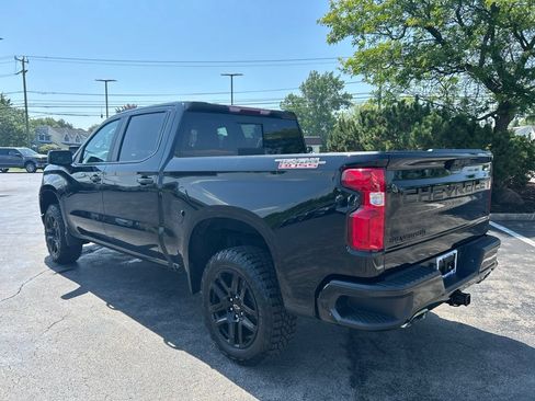 Used 2023 Chevrolet Silverado 1500 LT Trail Boss w/ Convenience Package II AWD/4WD image 3
