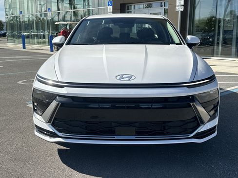 New 2026 Hyundai Sonata SEL image 3