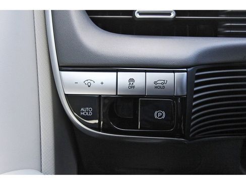 Used 2024 Hyundai Ioniq 5 Limited image 23