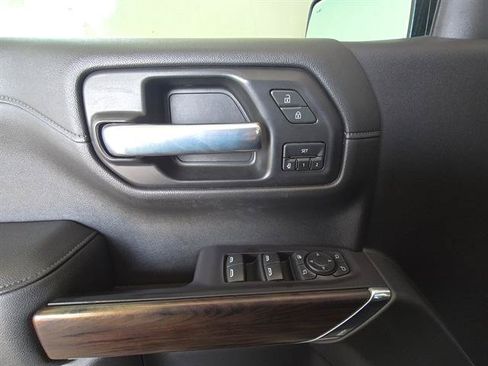 Used 2021 GMC Sierra 1500 SLT RWD image 10