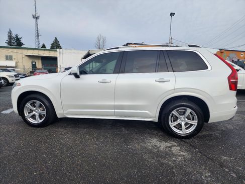Used 2016 Volvo XC90 T5 Momentum image 8