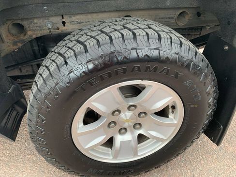 Used 2018 Chevrolet Silverado 1500 LT AWD/4WD image 15